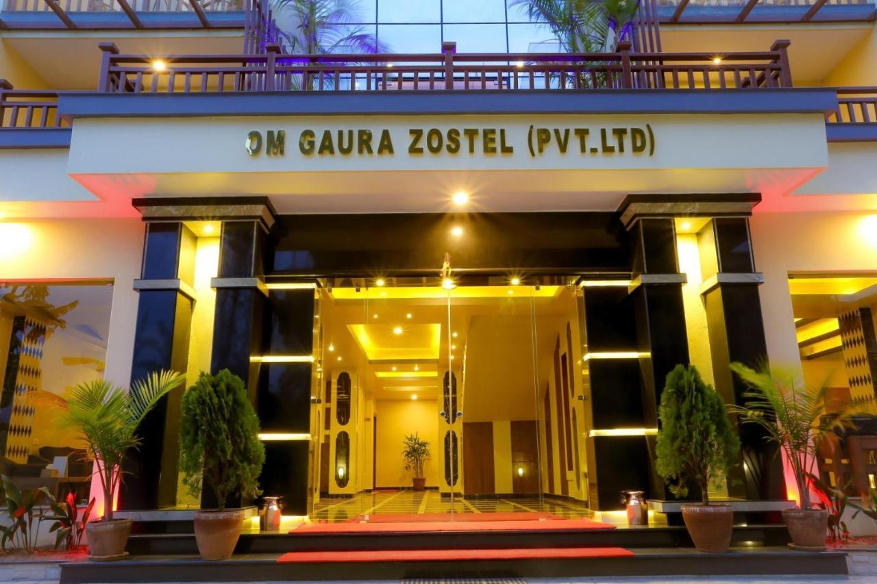 Om Gaura Hotel ポカラ エクステリア 写真