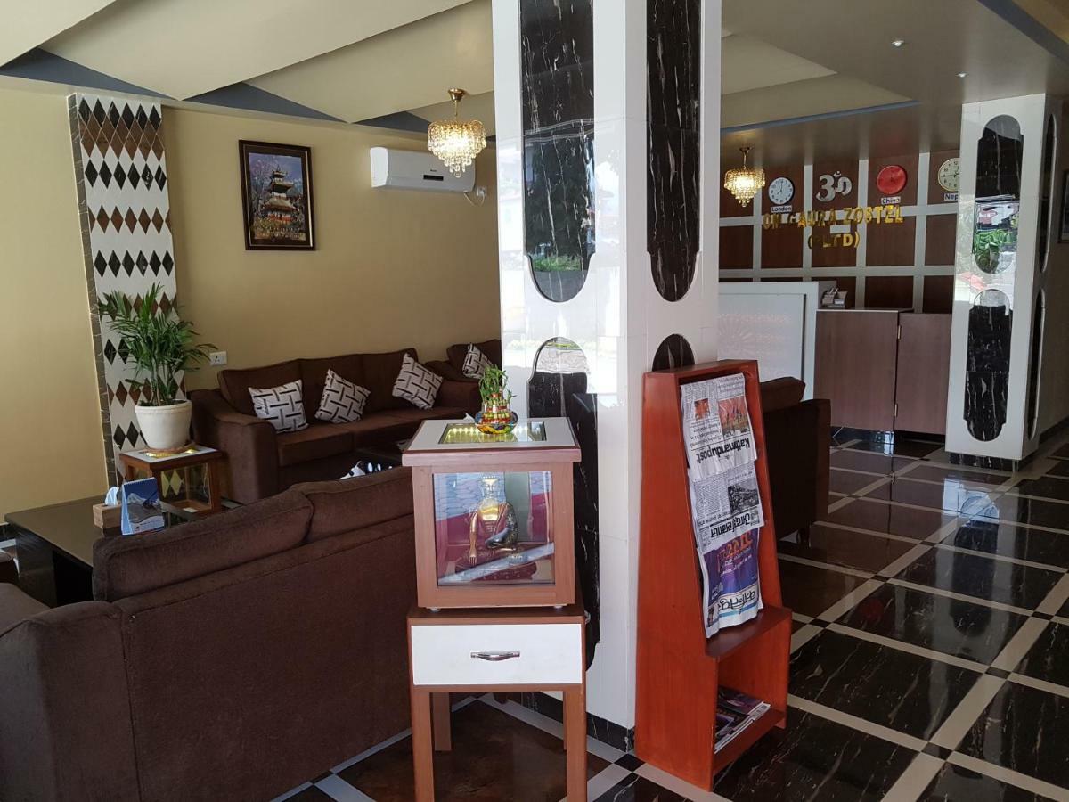 Om Gaura Hotel ポカラ エクステリア 写真