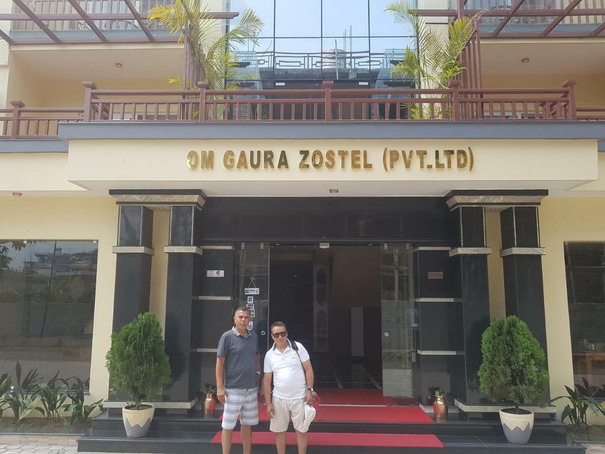 Om Gaura Hotel ポカラ エクステリア 写真